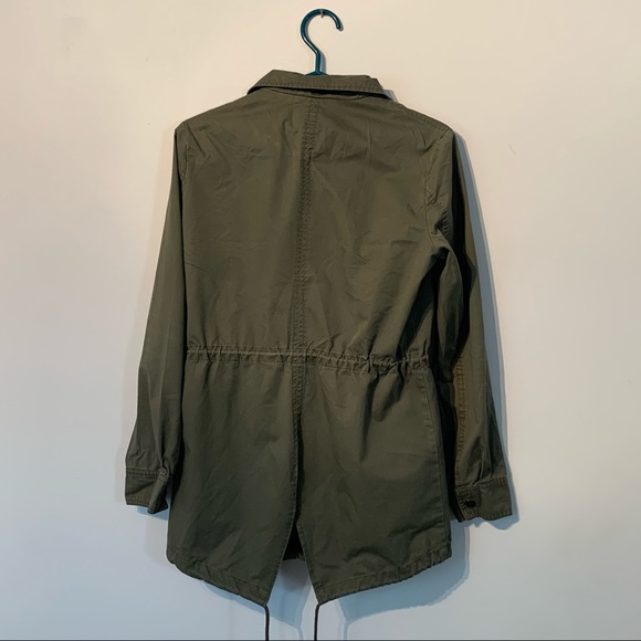 Army green jacket light material. - Picture 4 of 5